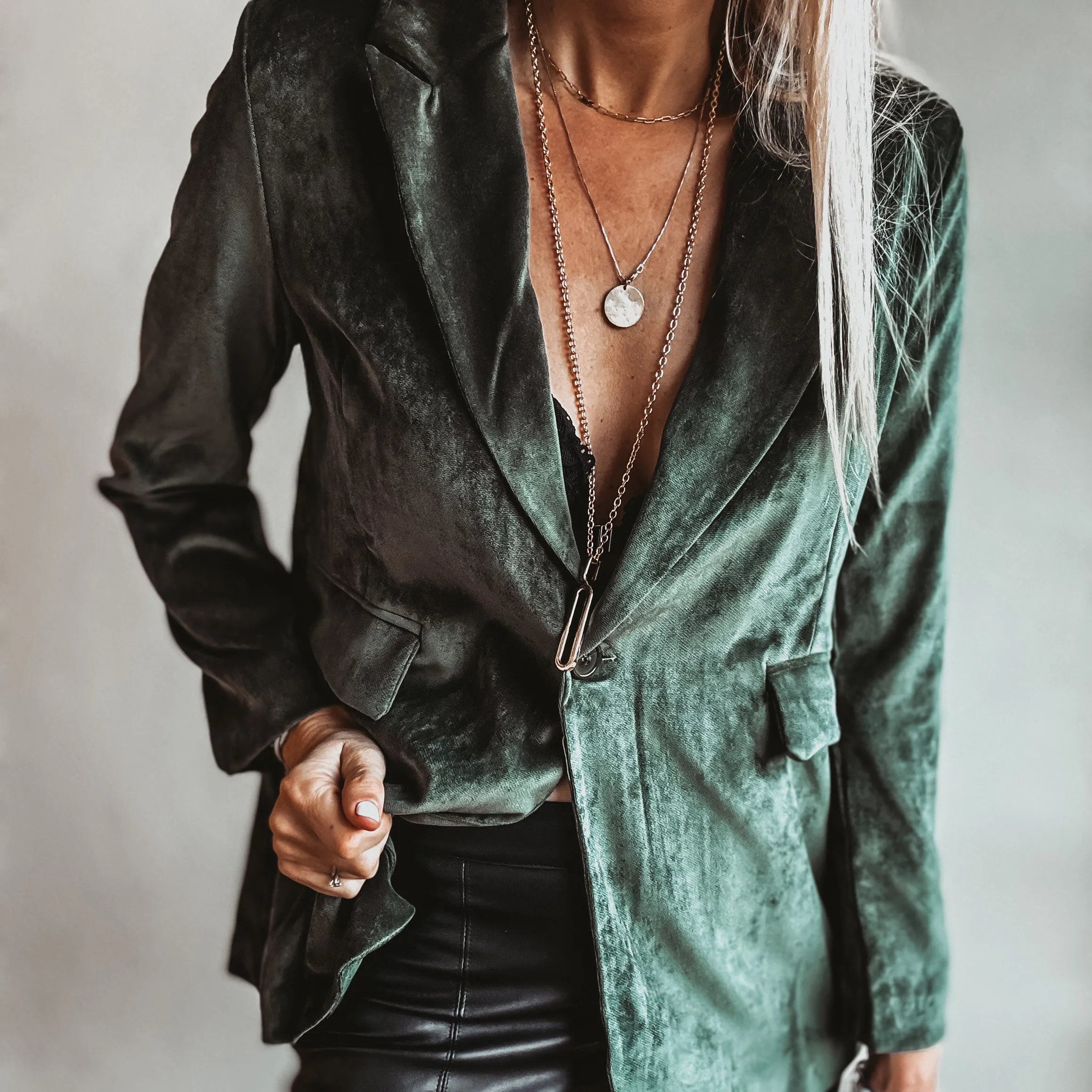 Olive Lyon velvet blazer *NEW*