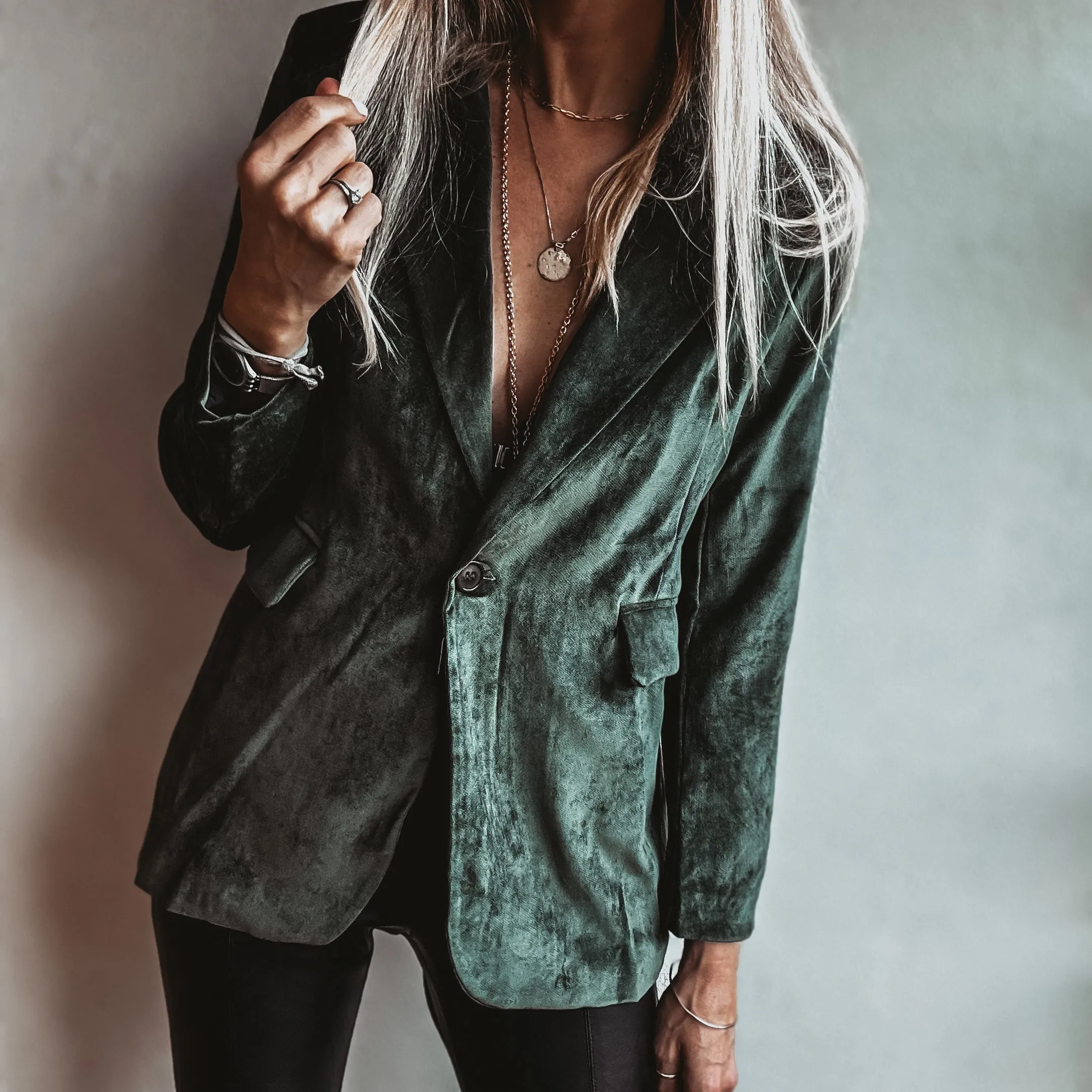 Olive Lyon velvet blazer *NEW*